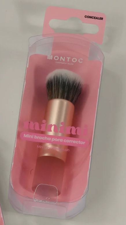 Mini Brocha Corrector Montoc